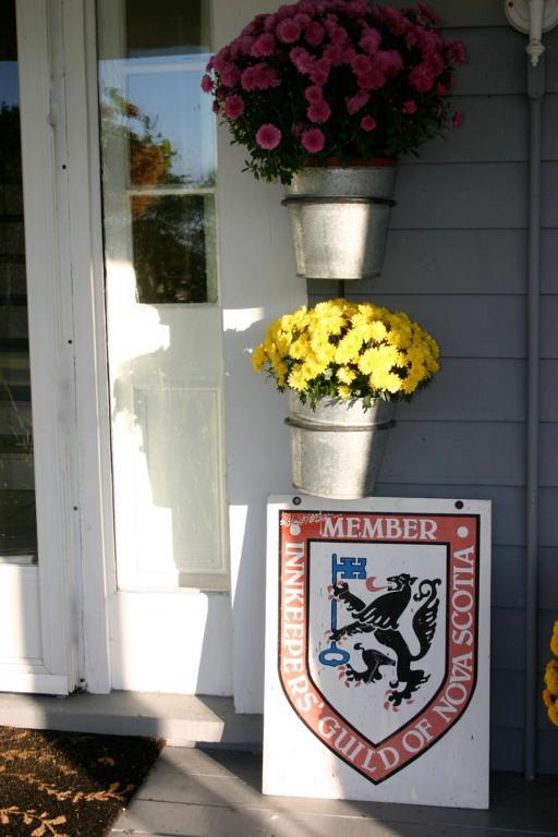 Baddeck Inlet Broadwater Inn & Cottages المظهر الخارجي الصورة